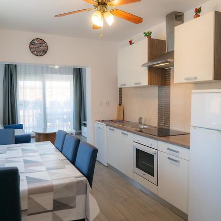 Apartments Zubcic ティスノ エクステリア 写真