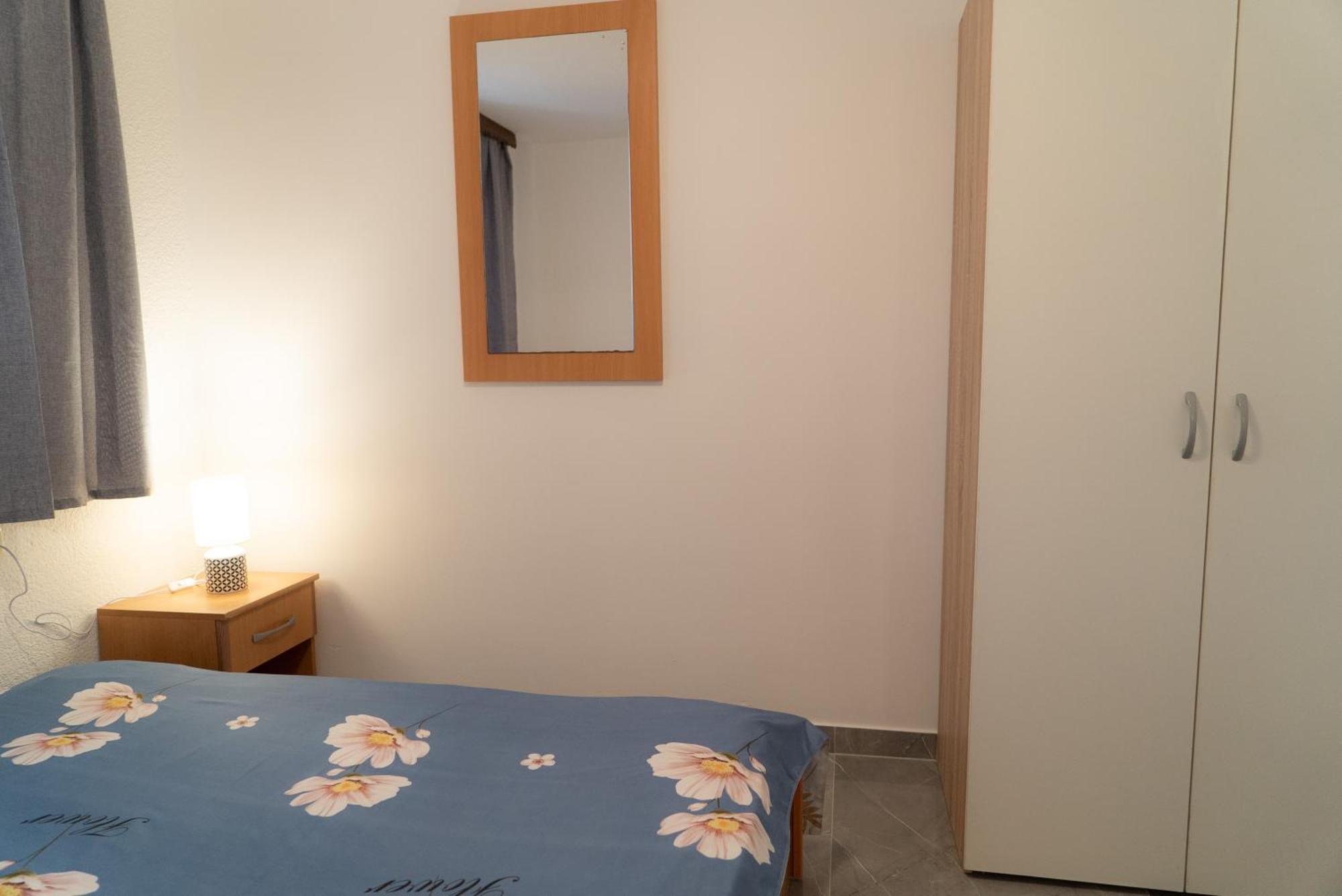 Apartments Zubcic ティスノ 部屋 写真