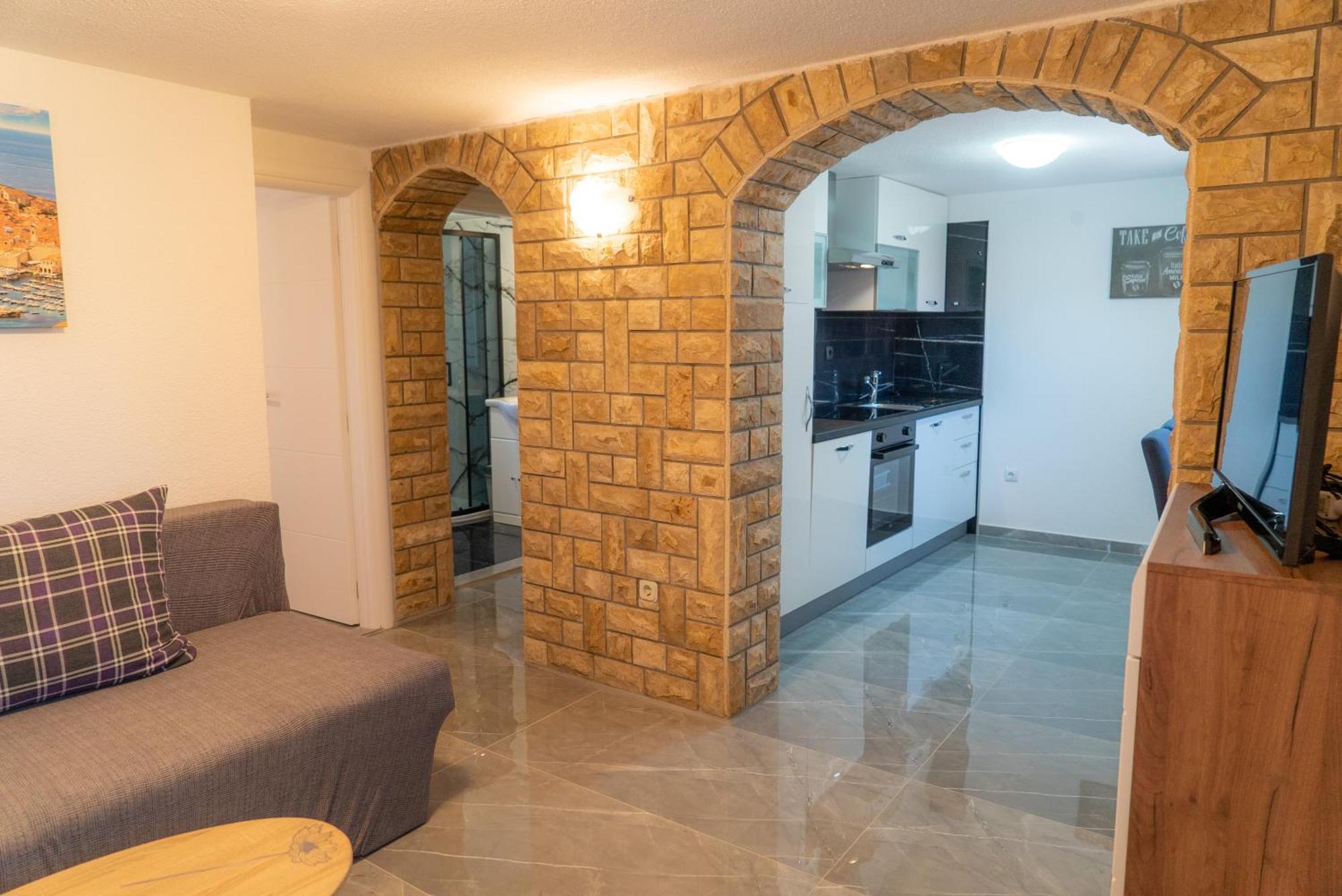 Apartments Zubcic ティスノ 部屋 写真