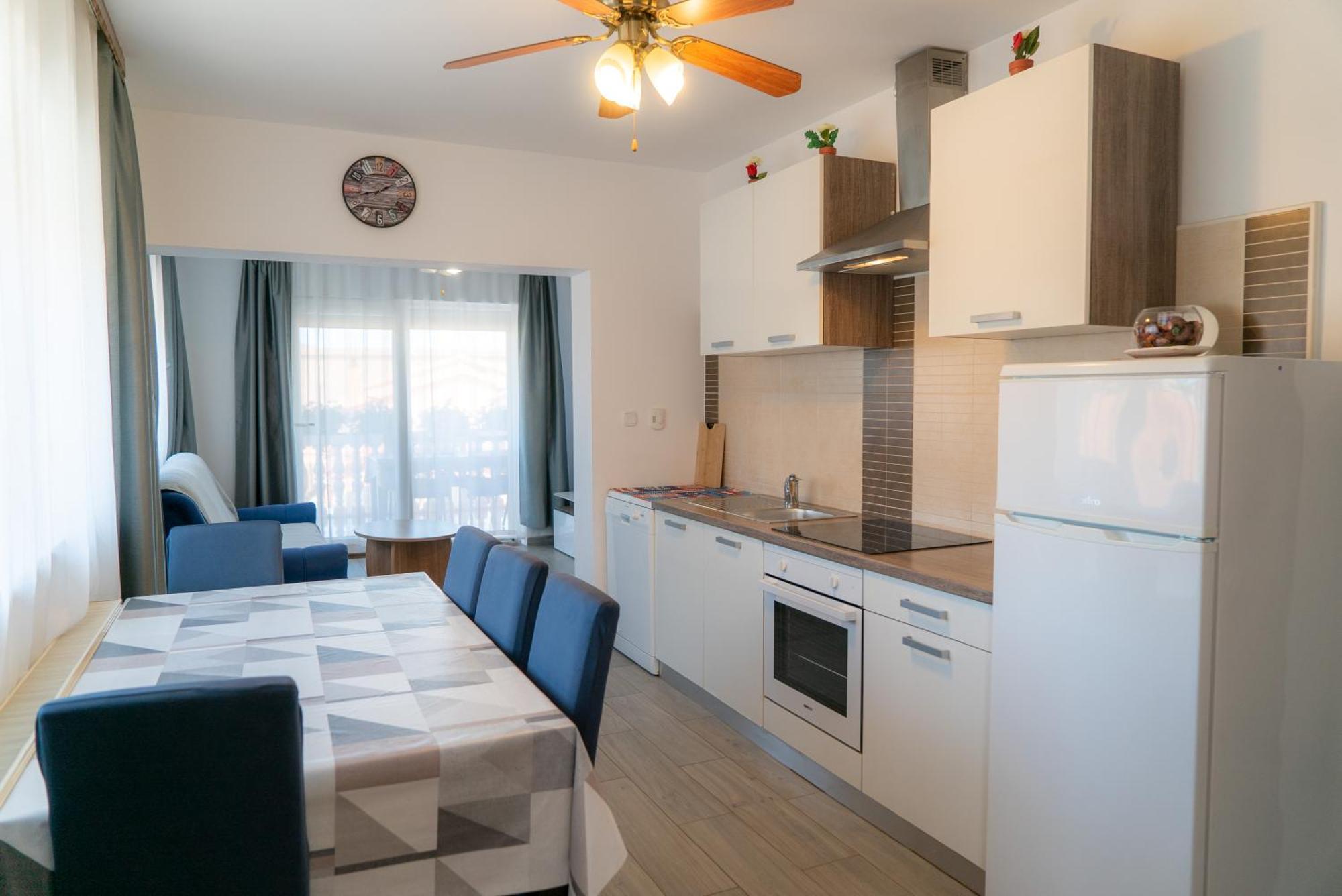 Apartments Zubcic ティスノ エクステリア 写真